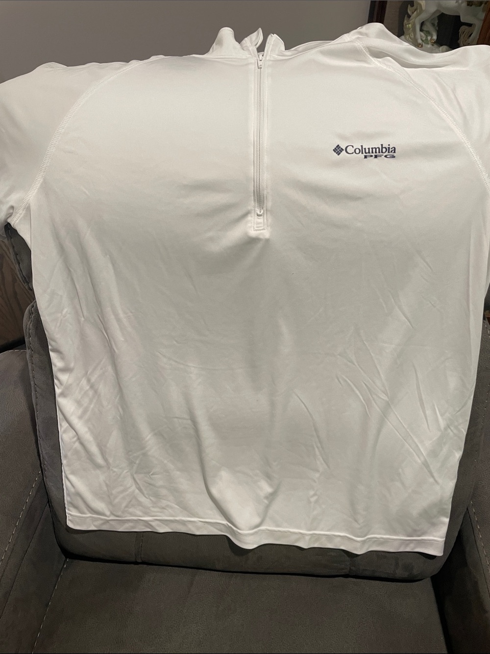 Columbia White Long-Sleeve Half-Zip Logo Pullover